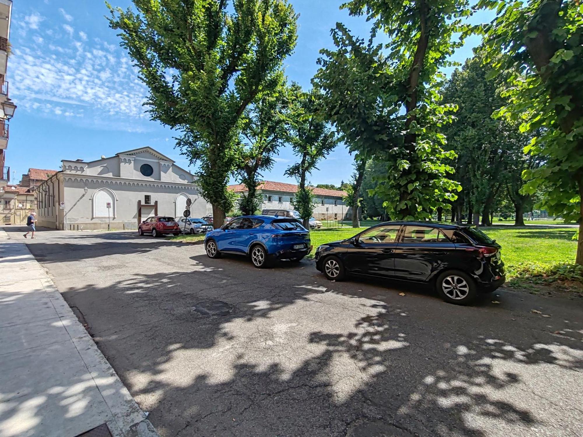 Zen Studio In The Center With Free Parking And 24Hours Automatic Check-In Casale Monferrato Exterior foto